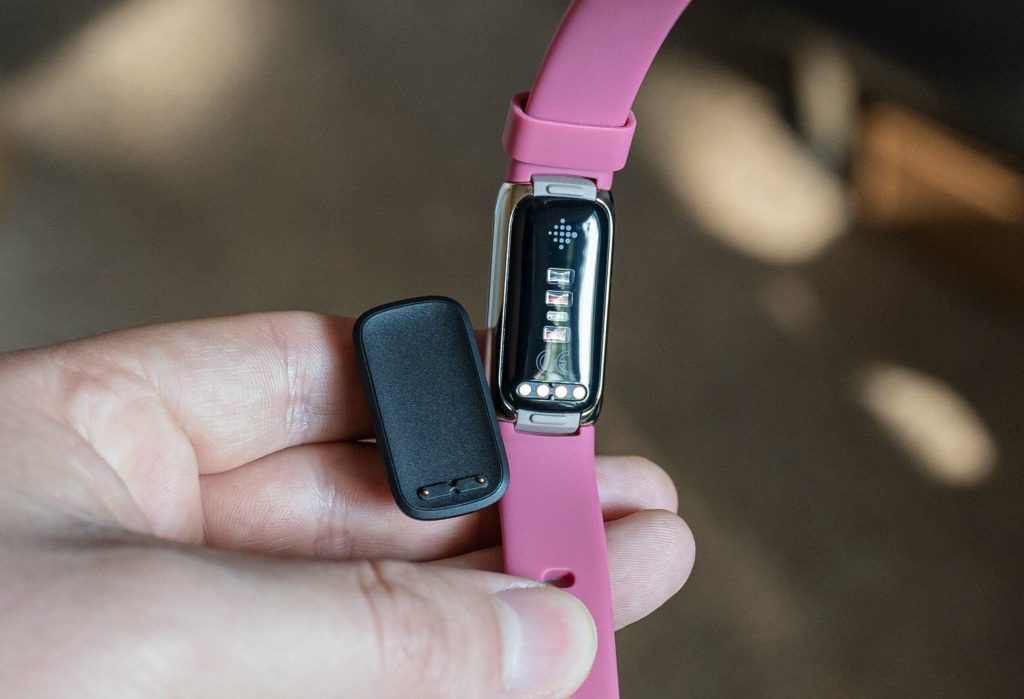 Fitbit Luxe 8